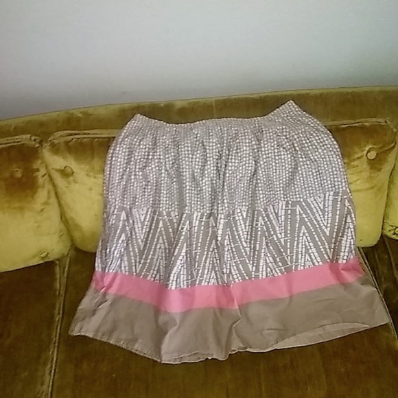 Multi color print skirt - Picture 3 of 4